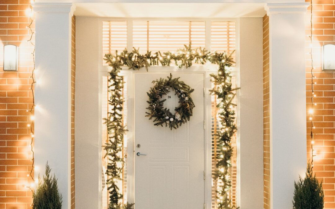 How Much Does Christmas Light Installation Cost in Houston? (2026 Guide)